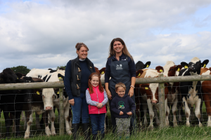 Hannah Potter and children with RMS Specialist, Becca Greaves.